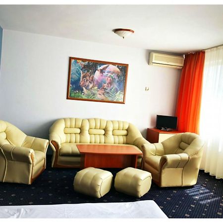 Hotel Rahovets Gorna Orjahovica Esterno foto