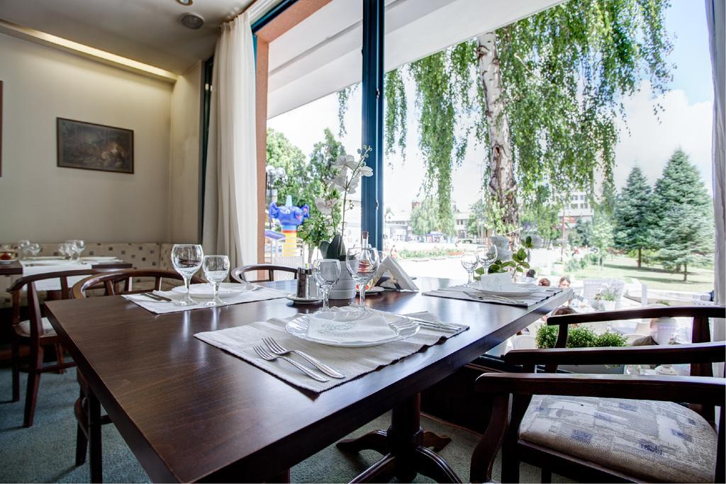 Hotel Rahovets Gorna Orjahovica Esterno foto