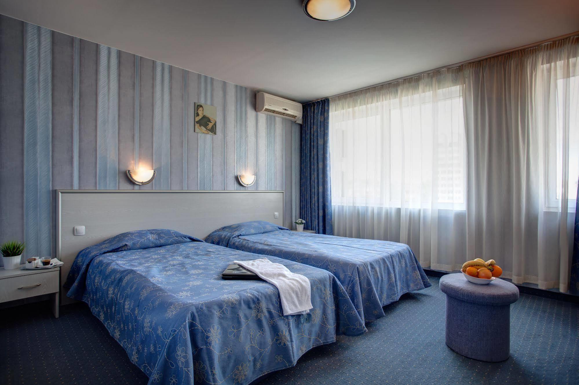 Hotel Rahovets Gorna Orjahovica Esterno foto