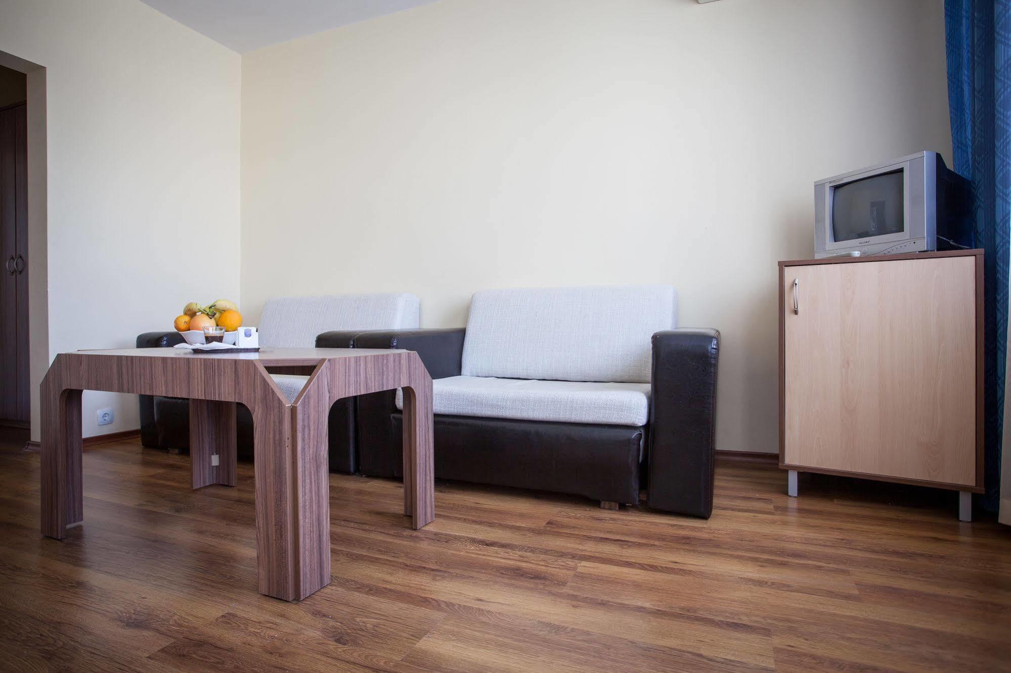 Hotel Rahovets Gorna Orjahovica Esterno foto