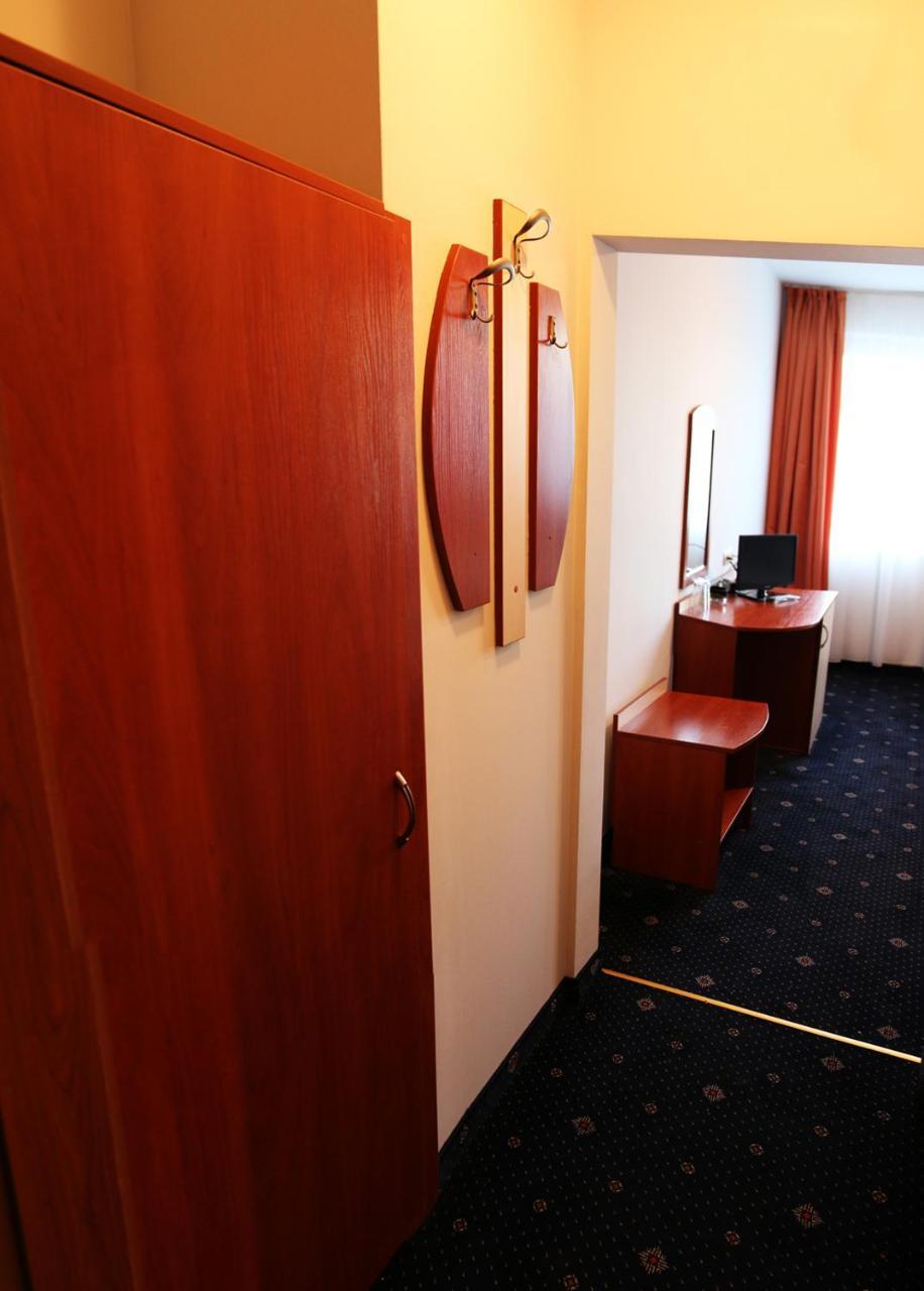 Hotel Rahovets Gorna Orjahovica Esterno foto